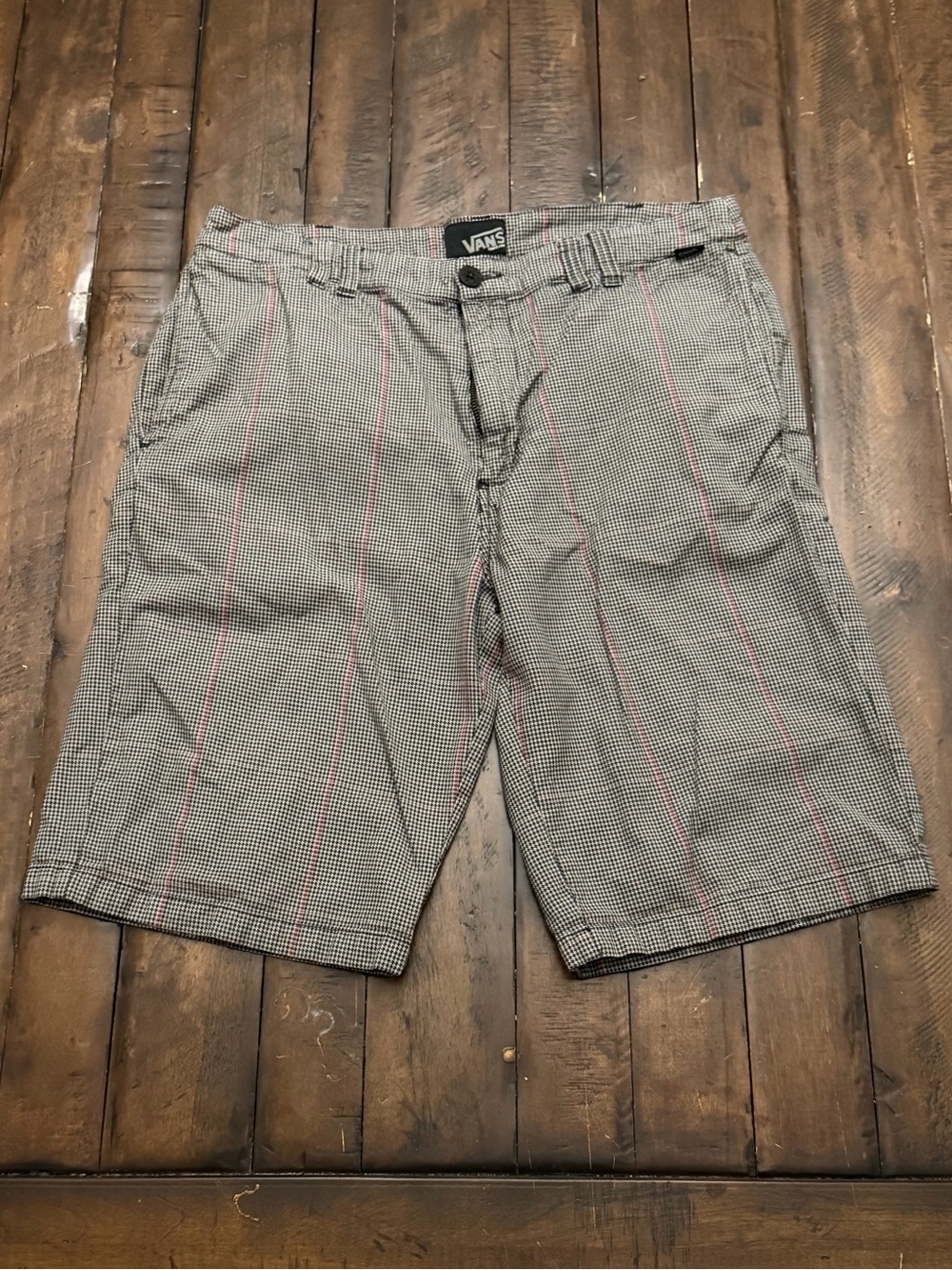 Vans Houndstooth Shorts with Red Pinstripe Size 32